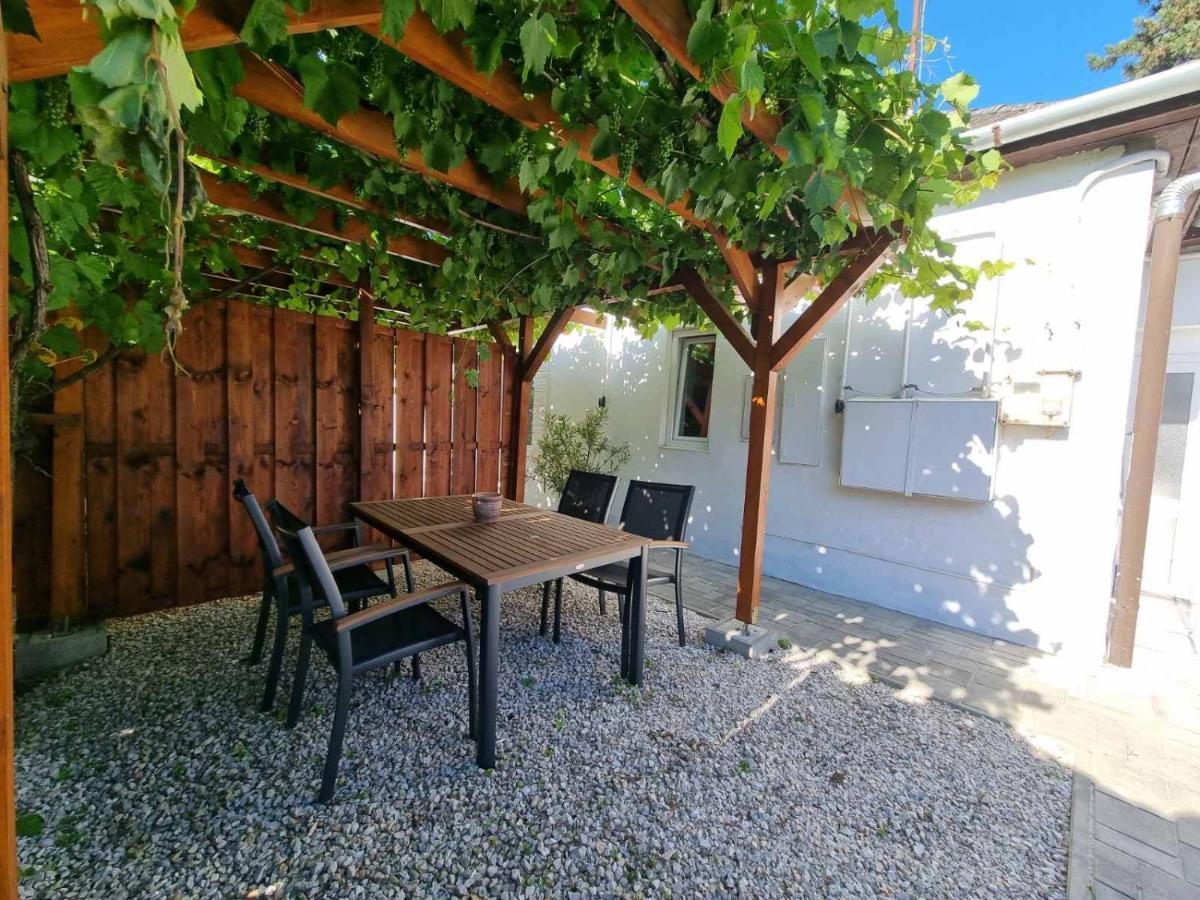 Apartament Nivo Apartman Siofok Balatonszabadi Fürdőtelep Zewnętrze zdjęcie