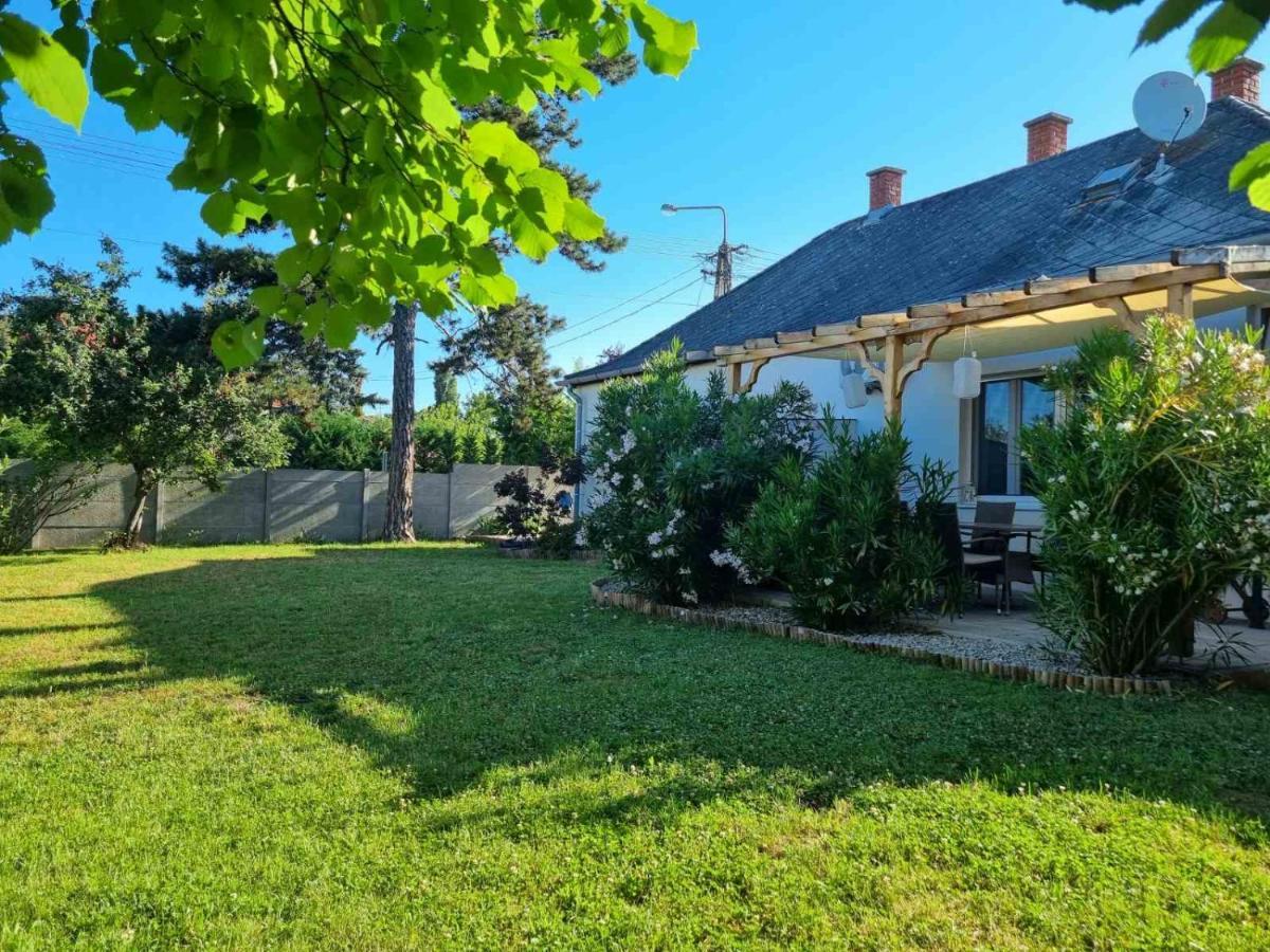 Apartament Nivo Apartman Siofok Balatonszabadi Fürdőtelep Zewnętrze zdjęcie